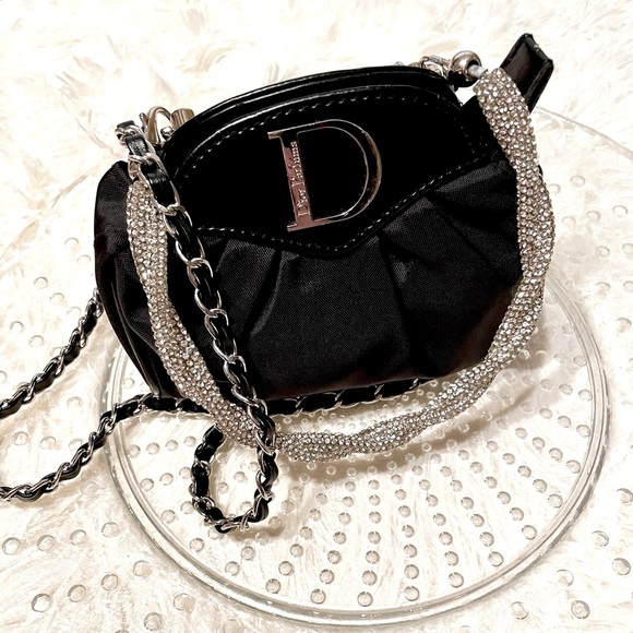 Dior Accessories - 🖤🤍Dior handbag/crossbody